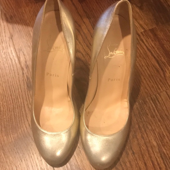 Christian Louboutin Shoes - Christian Louboton size 9 gold heels with box